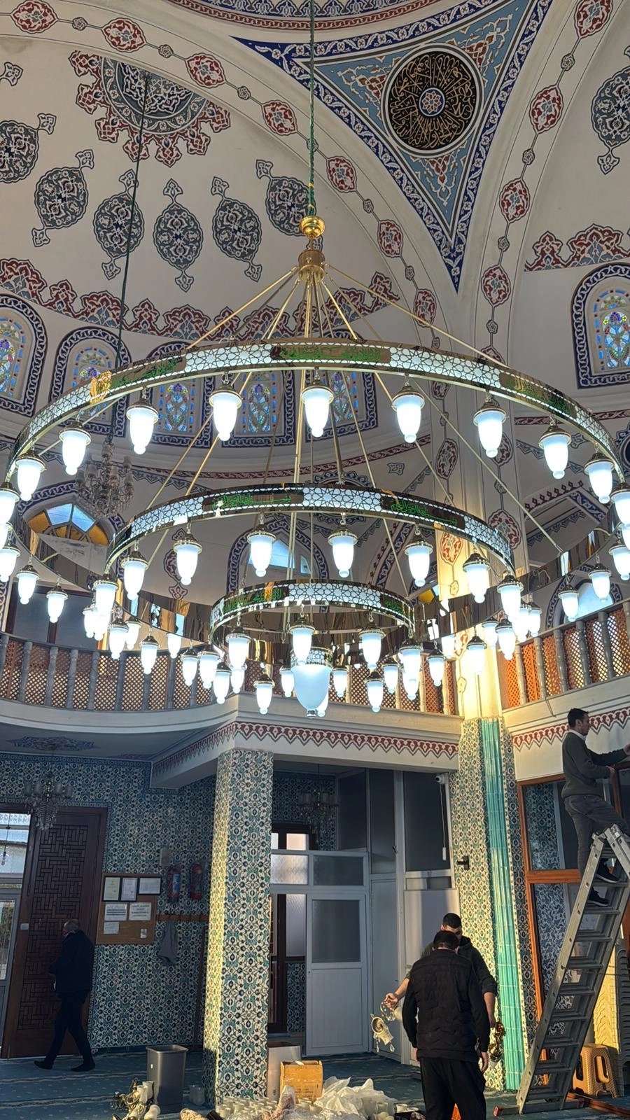 Selimiye cami avizesi 3 metre 3 katlı 60 sarkıtlı